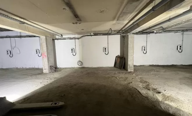 Installation de borne de recharge, Beauvais, Cerou